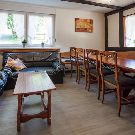 Prázdninový dům Alluring Holiday Home In Vellinghausen With Pool Meschede