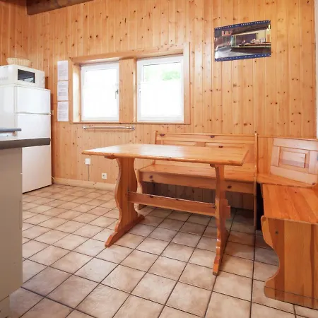 Alluring Holiday Home In Vellinghausen With Pool Prázdninový dům