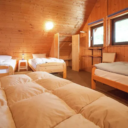 Prázdninový dům Alluring Holiday Home In Vellinghausen With Pool
