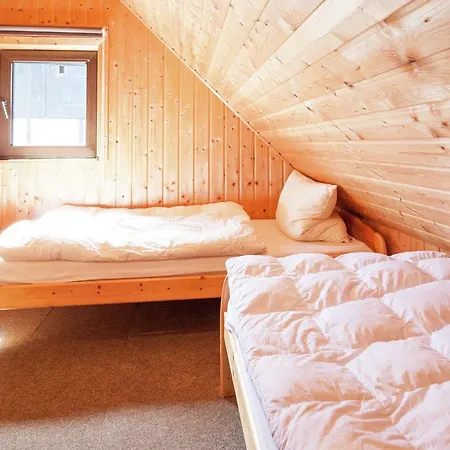 Alluring Holiday Home In Vellinghausen With Pool Prázdninový dům Meschede