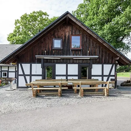 Prázdninový dům Alluring Holiday Home In Vellinghausen With Pool