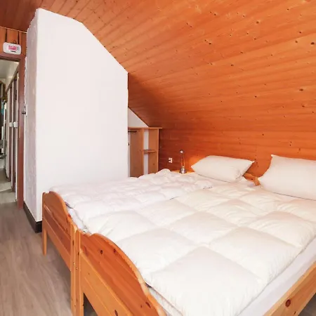 Prázdninový dům Alluring Holiday Home In Vellinghausen With Pool