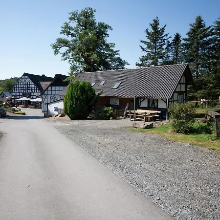 Alluring Holiday Home In Vellinghausen With Pool Prázdninový dům
